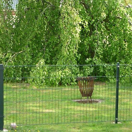 Gemutliches Schlaffass Am Schwimmteich Mit Heizung Appartement Burg  Buitenkant foto